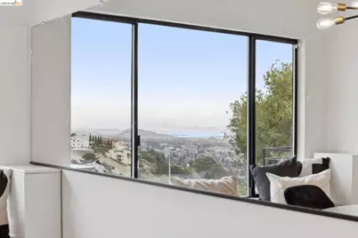 557 Hiller Dr, Oakland, CA 94618 - Photo 19