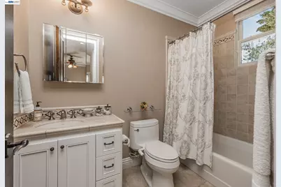 5698 La Seyne Pl, San Jose, CA 95138 - Photo 35