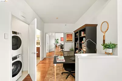 1 Lakeside Dr #607, Oakland, CA 94612 - Photo 17