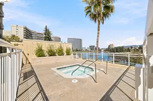 1 Lakeside Dr, Oakland, CA 94612 - Photo 33