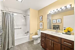 1 Lakeside Dr, Oakland, CA 94612 - Photo 19