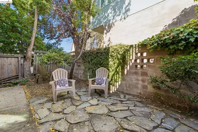 2271 Cedar #1, Berkeley, CA 94709 - Photo 17