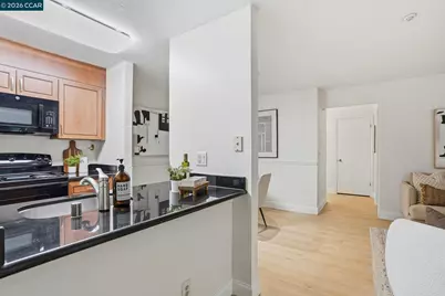 3183 Wayside Plz #217, Walnut Creek, CA 94597 - Photo 5