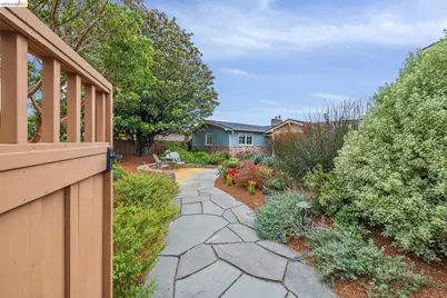 36 Kensington Ct, Kensington, CA 94707 - Photo 9