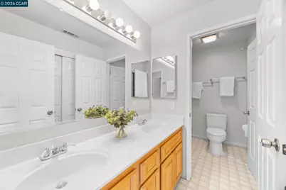 232 Hillcrest Ln, Pleasant Hill, CA 94523 - Photo 23