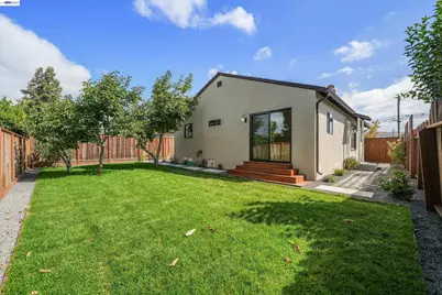 31967 Albany St, Hayward, CA 94544 - Photo 33