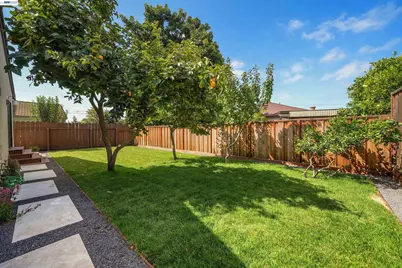 31967 Albany St, Hayward, CA 94544 - Photo 35