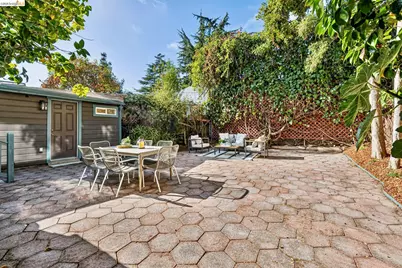 2319 Woolsey St, Berkeley, CA 94705 - Photo 53