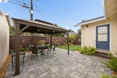 104 Cypress St, Alameda, CA 94501 - Photo 39