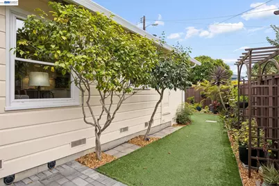 104 Cypress St, Alameda, CA 94501 - Photo 47