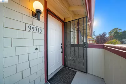 957 Cheryl Ann Cir #15, Hayward, CA 94544 - Photo 5