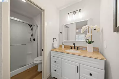 957 Cheryl Ann Cir #15, Hayward, CA 94544 - Photo 27