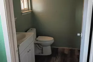 8225 Saratoga Way, Stockton, CA 95209 - Photo 17