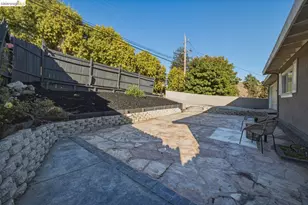 8011 Sunkist Dr, Oakland, CA 94605 - Photo 27