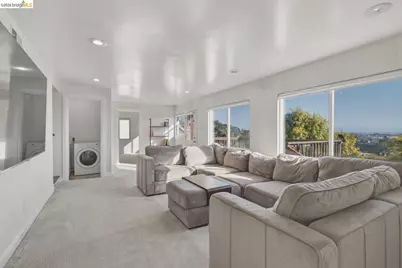 8011 Sunkist Dr, Oakland, CA 94605 - Photo 19