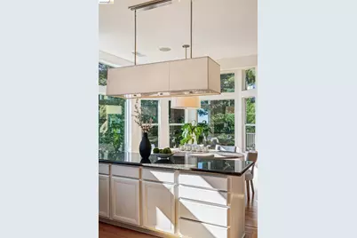 35 Bay Forest Ct, Oakland, CA 94611 - Photo 15