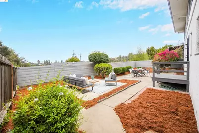 4678 Geranium Pl, Oakland, CA 94619 - Photo 55