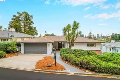 4678 Geranium Pl, Oakland, CA 94619 - Photo 73