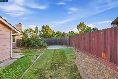 2036 Seward Dr, Pittsburg, CA 94565 - Photo 29