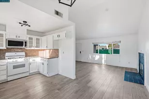 2036 Seward Dr, Pittsburg, CA 94565 - Photo 11
