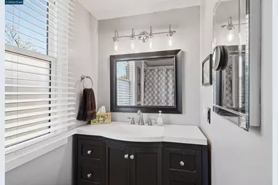 322 Coghlan St, Vallejo, CA 94590 - Photo 21