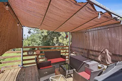 322 Coghlan St, Vallejo, CA 94590 - Photo 31