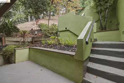 6375 Longcroft Dr, Oakland, CA 94611 - Photo 65