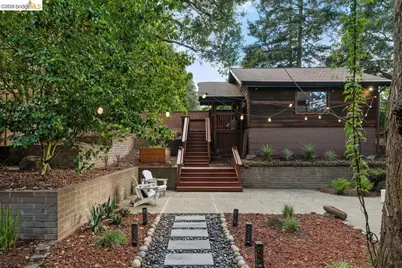 6227 Ascot Dr, Oakland, CA 94611 - Photo 5