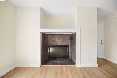 385 Caliente Cir, San Leandro, CA 94578 - Photo 5