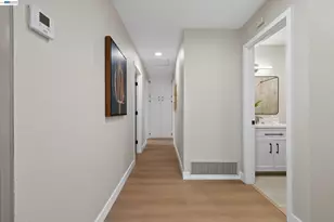 805 Calero St, Milpitas, CA 95035 - Photo 31
