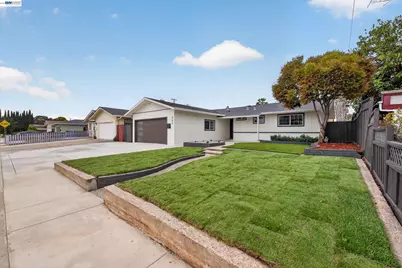 805 Calero St, Milpitas, CA 95035 - Photo 39