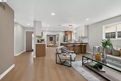 805 Calero St, Milpitas, CA 95035 - Photo 5