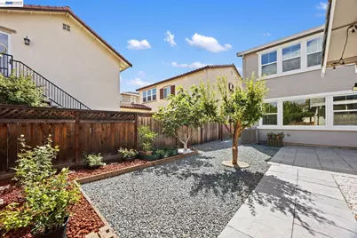 255 Bella Serata Ave, Mountain House, CA 95391 - Photo 43