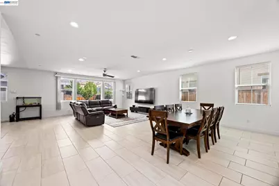 255 Bella Serata Ave, Mountain House, CA 95391 - Photo 13