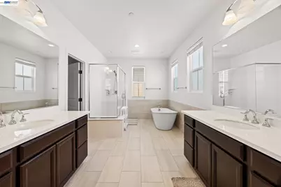 255 Bella Serata Ave, Mountain House, CA 95391 - Photo 39