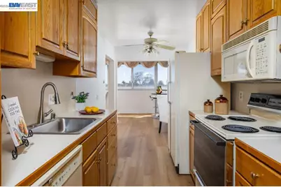 2137 Otis Dr #204, Alameda, CA 94501 - Photo 7