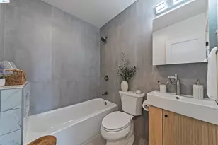 4621 Kaphan Ave, Oakland, CA 94619 - Photo 25
