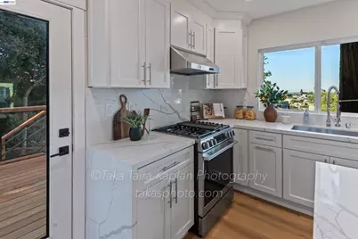 4621 Kaphan Ave, Oakland, CA 94619 - Photo 33