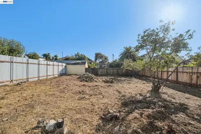 1717 9th St, Oakland, CA 94607 - Photo 7