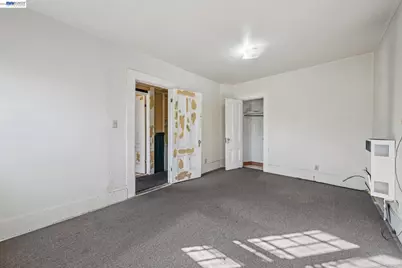 1717 9th St, Oakland, CA 94607 - Photo 17