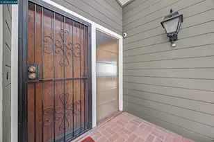 557 Summit Dr, Pinole, CA 94564 - Photo 5