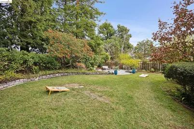 18 Arlington Ct, Kensington, CA 94707 - Photo 27
