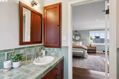 18 Arlington Ct, Kensington, CA 94707 - Photo 57