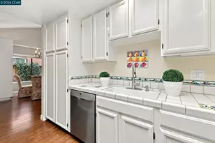 231 Charter Oak Cir, Walnut Creek, CA 94597 - Photo 17