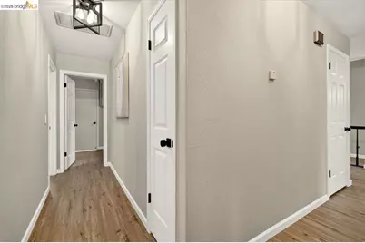 29 Captains Dr, Alameda, CA 94502 - Photo 57