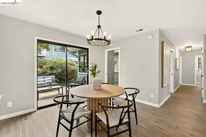 29 Captains Dr, Alameda, CA 94502 - Photo 25