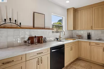 940 Idaho St, San Mateo, CA 94402 - Photo 17