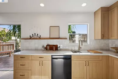 940 Idaho St, San Mateo, CA 94402 - Photo 23