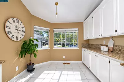 1725 Indian Wells Way, Clayton, CA 94517 - Photo 13