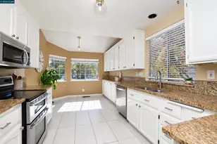 1725 Indian Wells Way, Clayton, CA 94517 - Photo 11